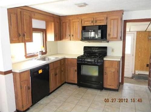 2nd image of 62 Circuit Rd
