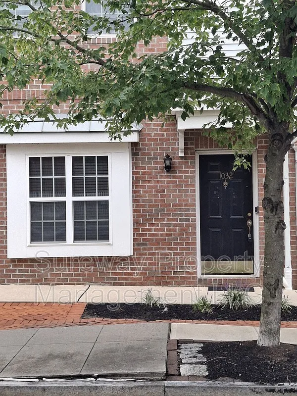 3 bed, 2.5 bath, 1806 sqft, $2,700 — Photo 1