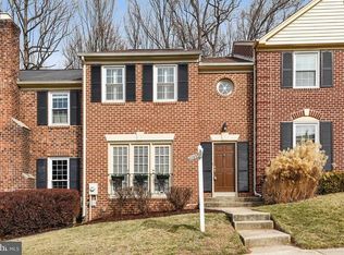 6789 Surreywood Ln, Bethesda, MD 20817