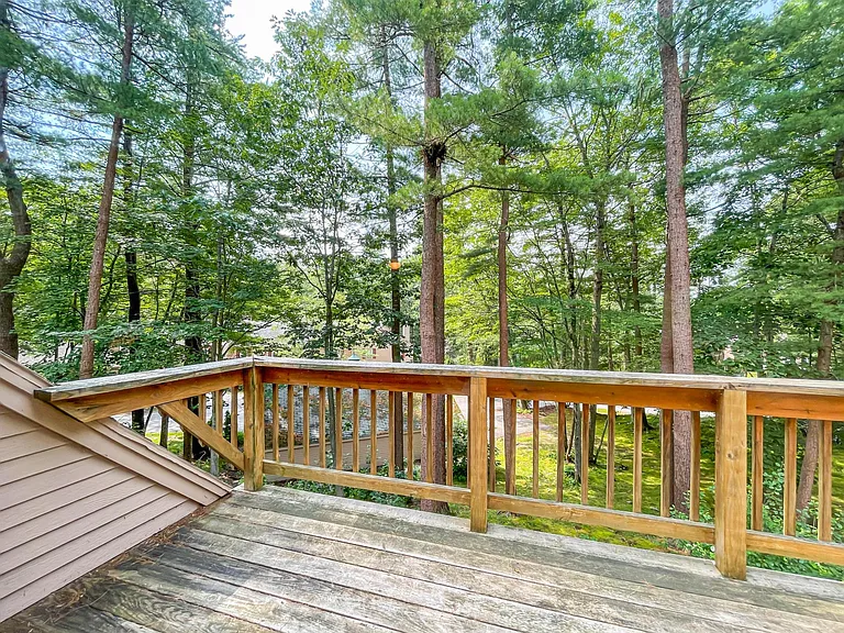 5 Dresden Ct — Photo 49