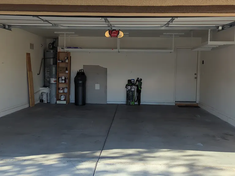 906 E Desert Rose Trl — Photo 5