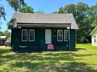 417 Carroll St, Center, TX 75935