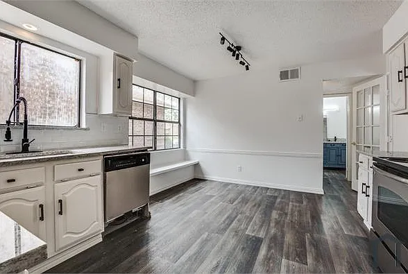 434 Wellington Dr — Photo 19