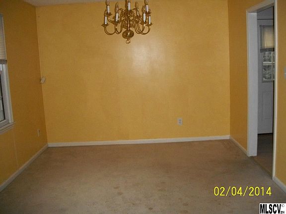 4th image of 1184 18th Ave NE