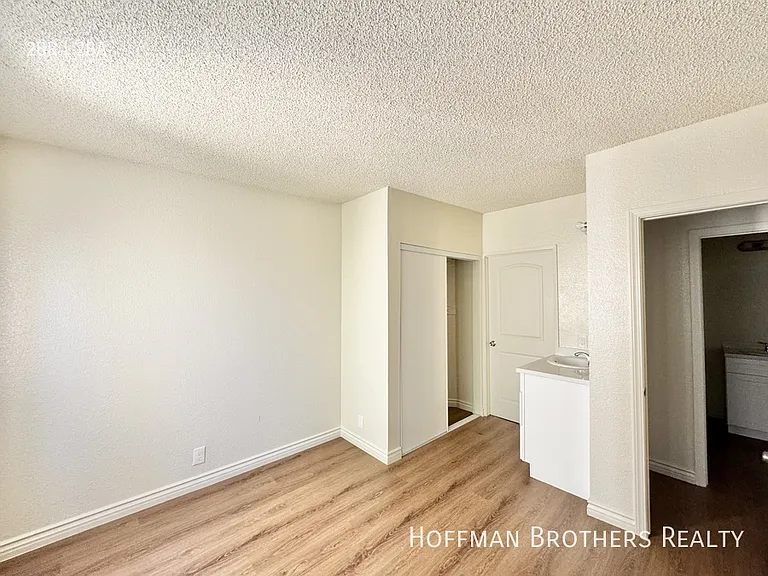 15552 Nordhoff St #105 — Photo 10