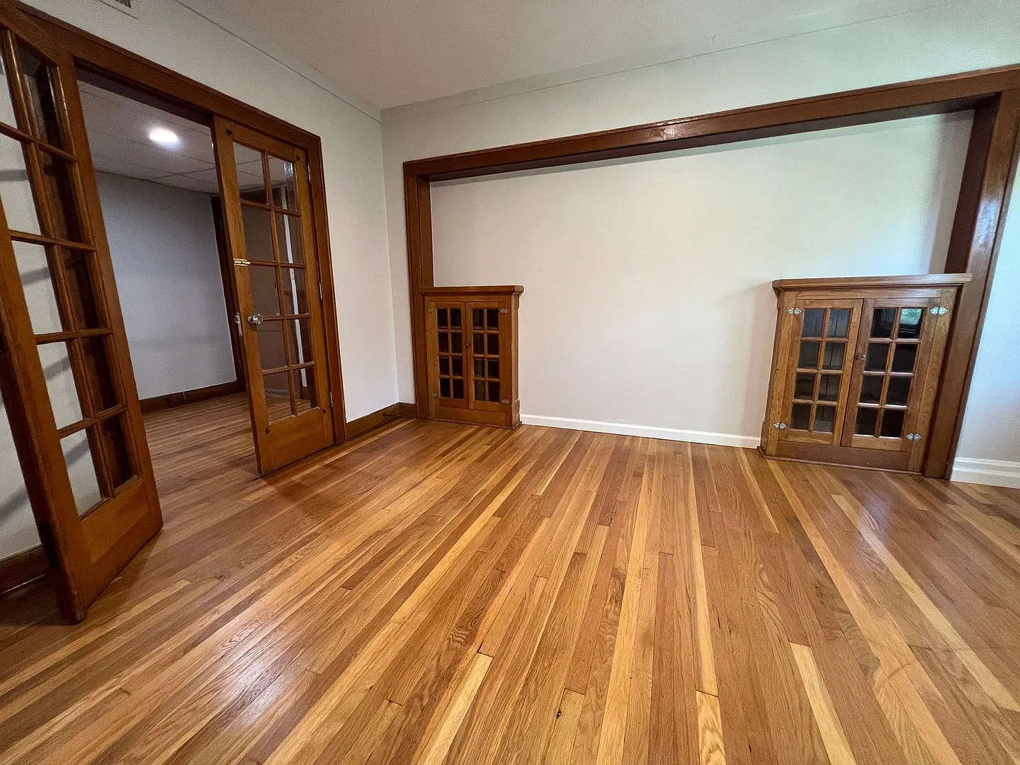 853 Barnett Avenue — Photo 4