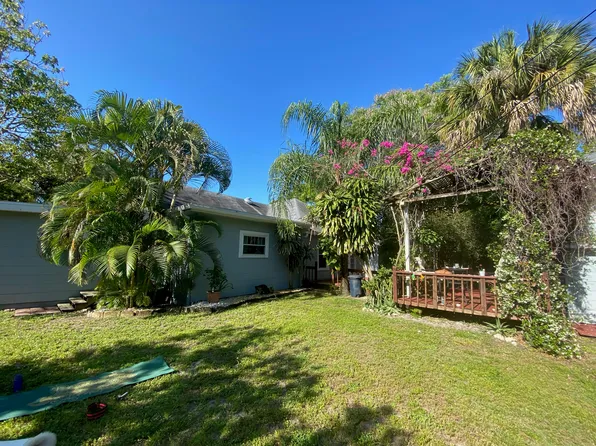 4227 1/2 2nd Ave N, Saint Petersburg, FL 33713