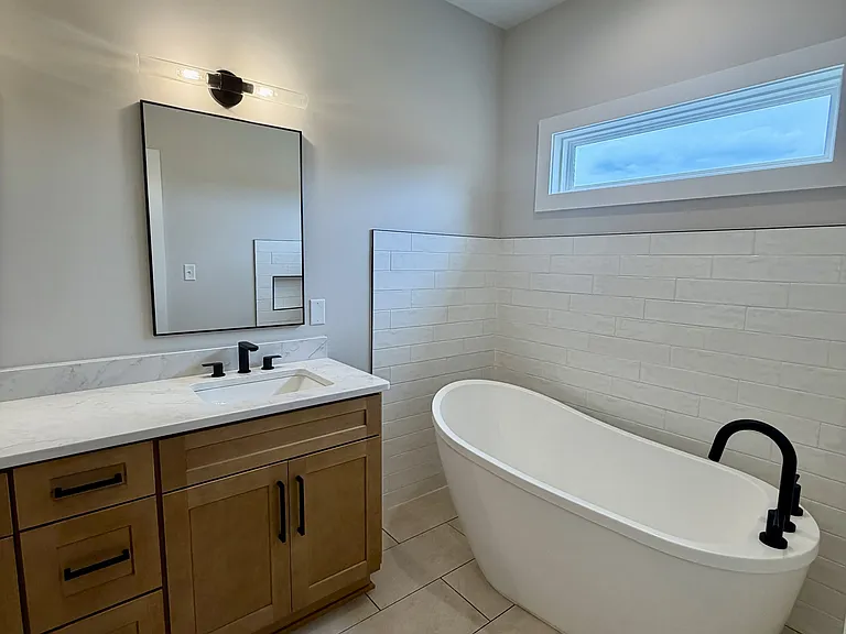 204 Crest Ridge Ct — Photo 31