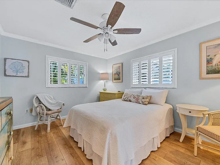 521 Beach Park Blvd — Photo 23