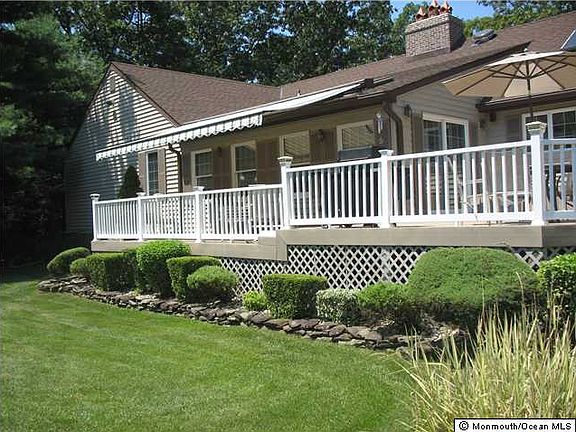 Retractable Awning for Entertaining