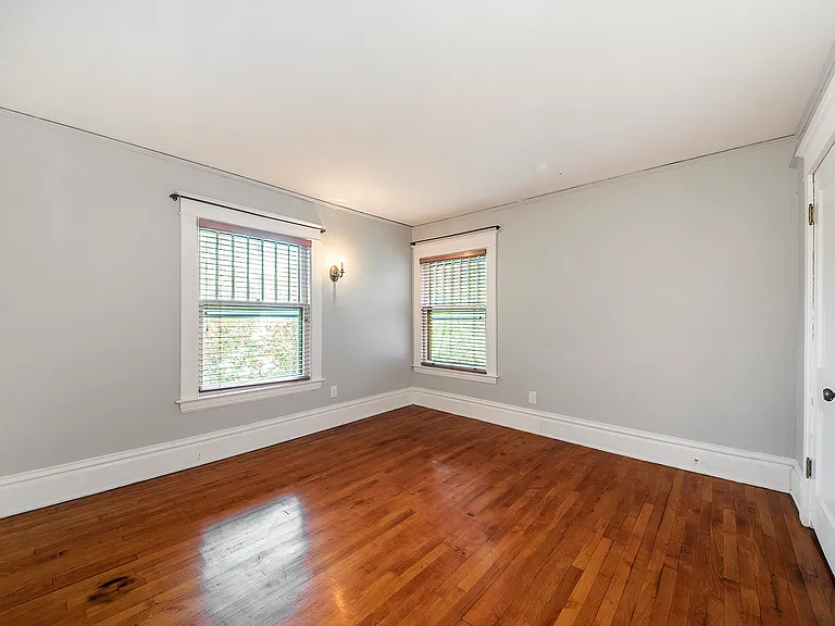 16 Union Ave SE — Photo 9