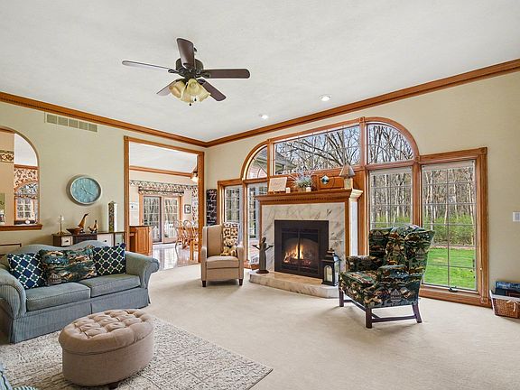 3rd image of 53705 Beech Rd