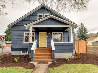 694 NW 3rd Ave, Canby, OR 97013