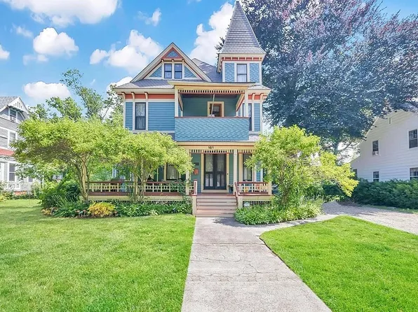 161 Florida St, Springfield, MA 01109