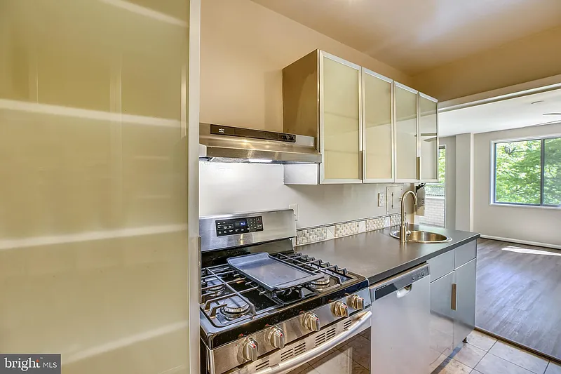 Thumbnail 14