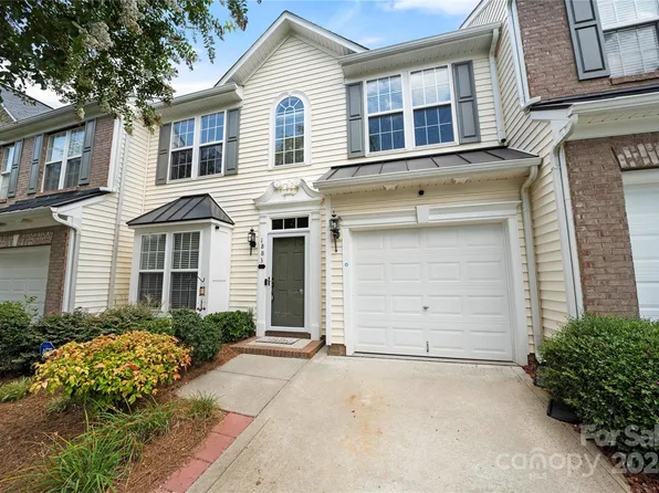 1883 Lookout Ln, Gastonia, NC 28054