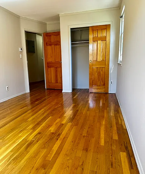 32-29 41st St #3 — Photo 6