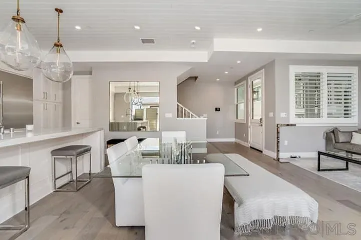 710 E Ave — Photo 10