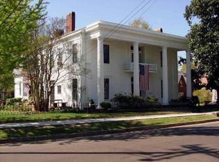 404 3rd Ave S, Columbus, MS 39701