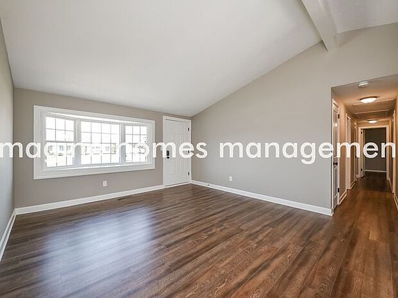 3rd image of 9247 Cranbrook Dr