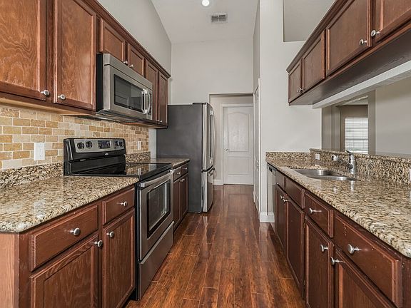 5th image of 5122 Garberia Ave