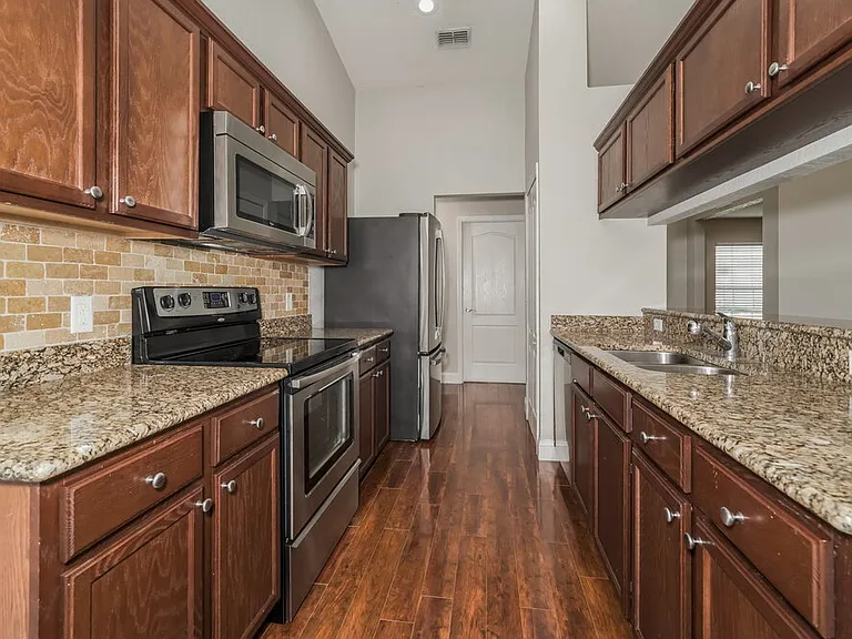 5122 Garberia Ave — Photo 5