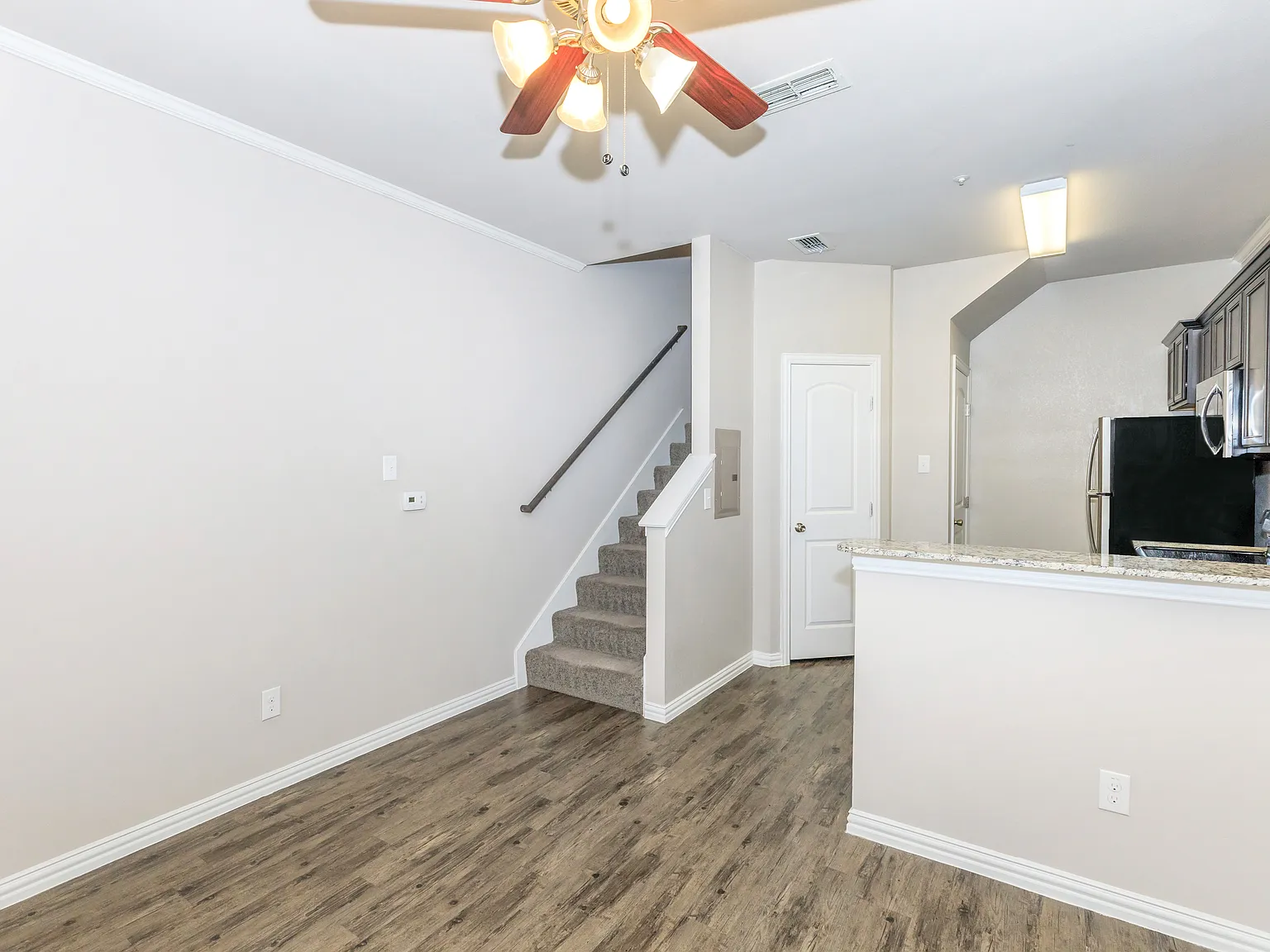 Creekside Townhomes — Photo 4
