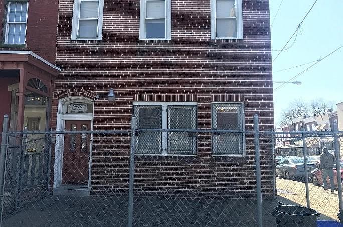 1st image of 6220 Vine St Floor 1