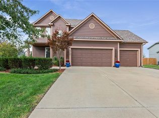 18390 Butternut St, Gardner, KS 66030