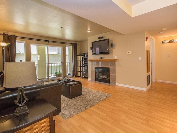 5th image of 3865 Carter Dr APT 102