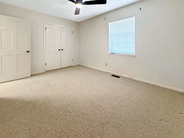 1235 Riverside Dr #B2 — Photo 11