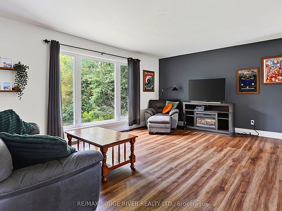 2nd image of 33 Creek Dr