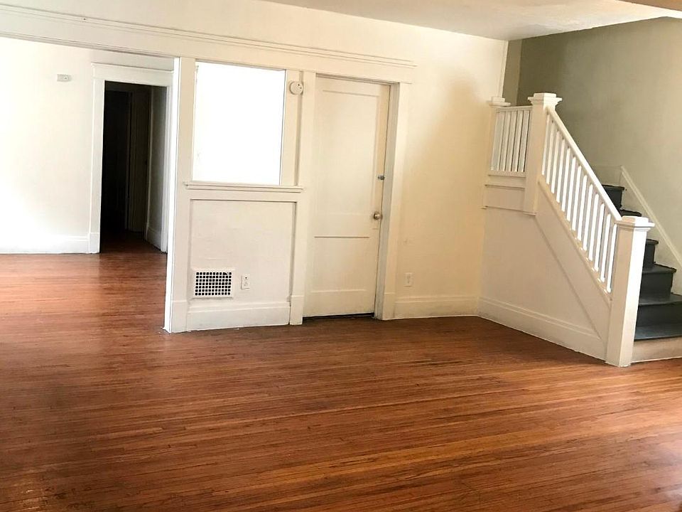 1st image of 148 Hewitt Ave