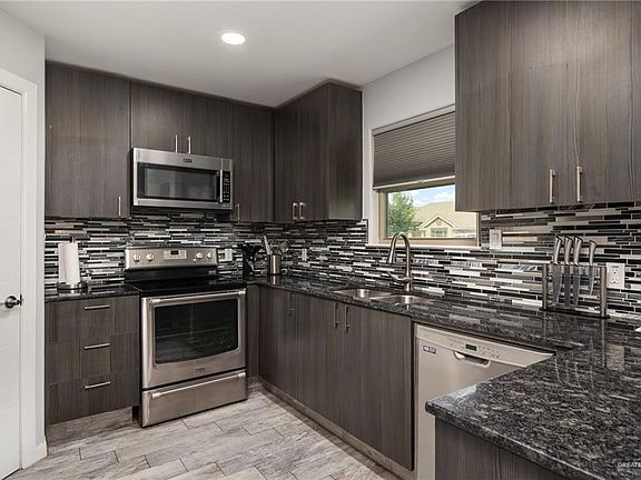 4th image of 2102 Sage Dr