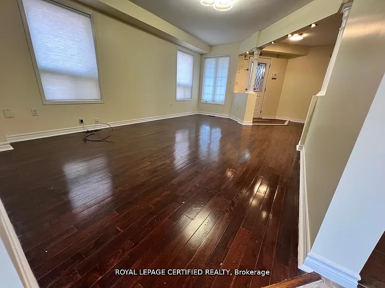 426 Orange Walk Cres — Photo 7