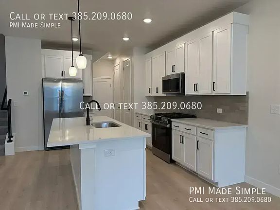 3rd image of 10063 N Torreya Dr