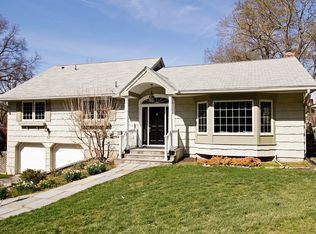102 Sycamore Ln, Irvington, NY 10533