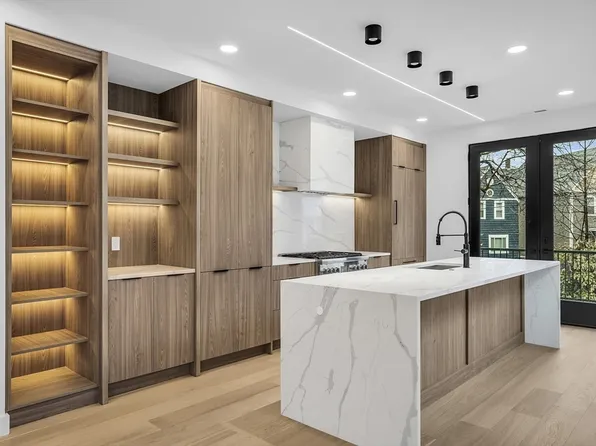 19 Leonard Ave #2, Cambridge, MA 02139