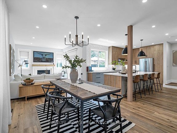 4th image of 62 Russell Barton Ln
