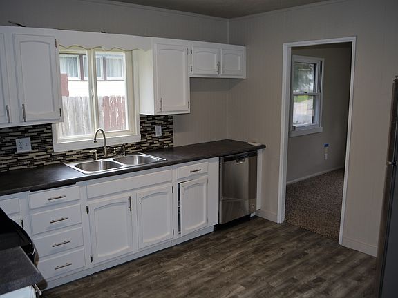 5th image of 3633 Pierce St