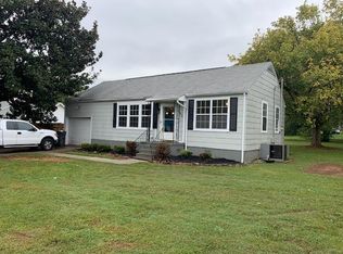 707 Henrietta Dr, Knoxville, TN 37912