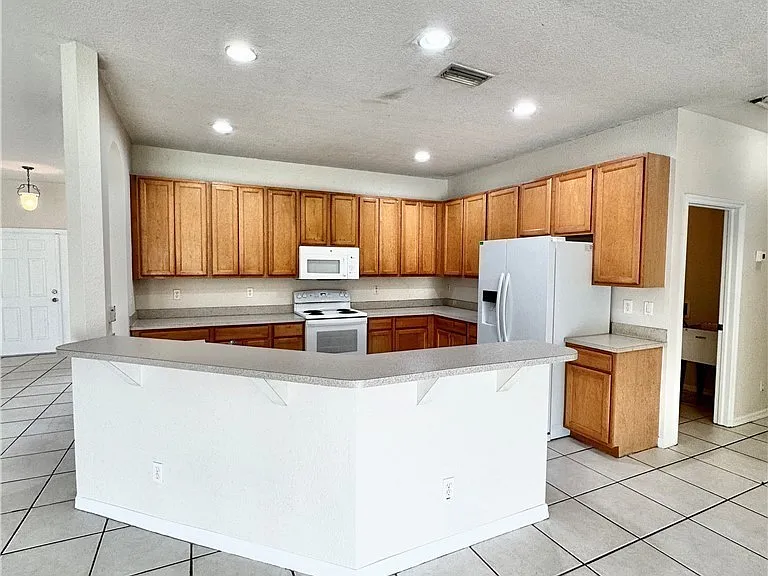 530 Kilgour Ave — Photo 10