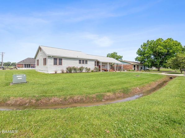 202 Sapphire Dr, Lafayette, LA 70506