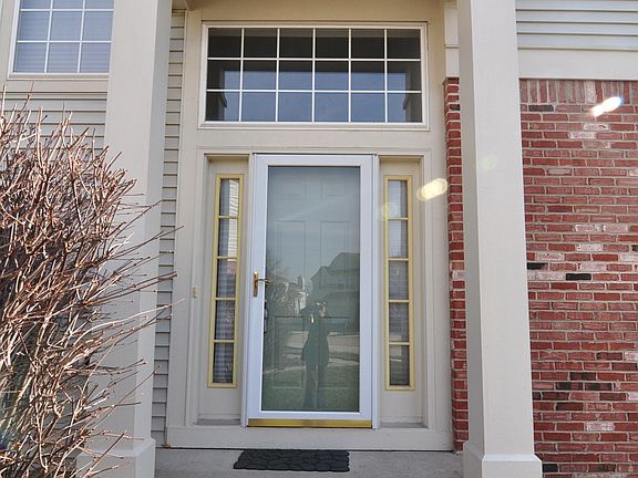 5th image of 583 Woods Creek Ln