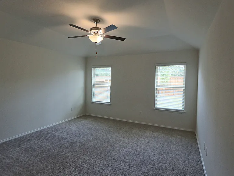 2437 Opaline Dr — Photo 14