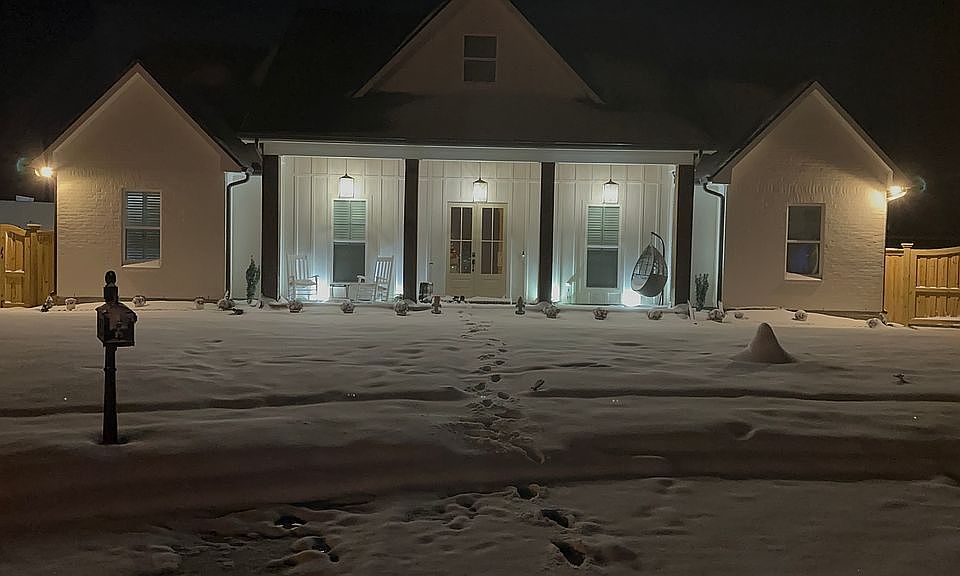 2nd image of 119 Farmington Ct