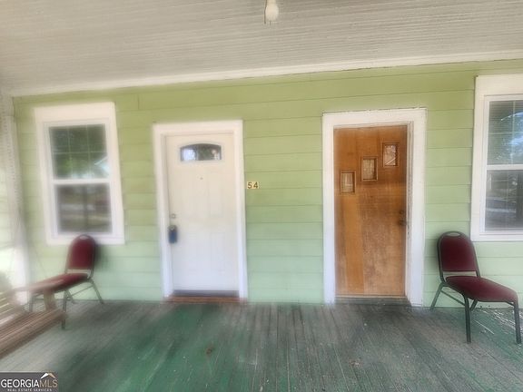 2nd image of 54 Poplar St