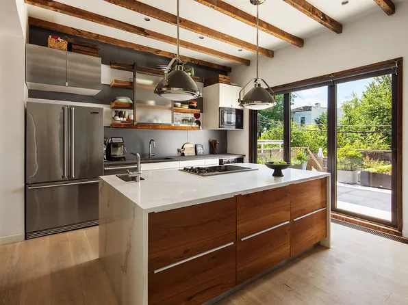 47 Wolcott Street image 4 of 22