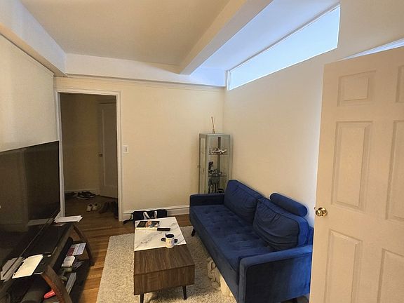 4th image of 455 W 34th St APT 11A