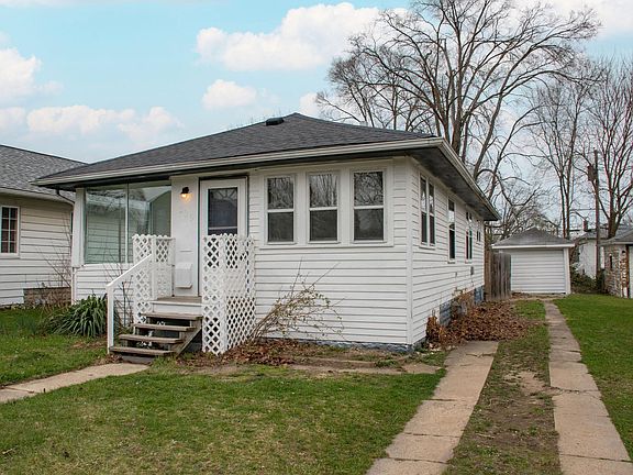 3rd image of 809 E Fairview Ave